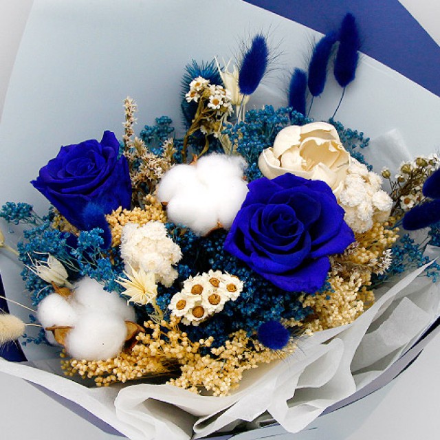 藍色夢幻 藍色玫瑰花永生花束